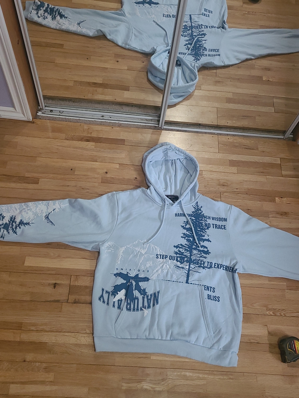 Forever 21 Graphic Pullover Hoodie Blue Large